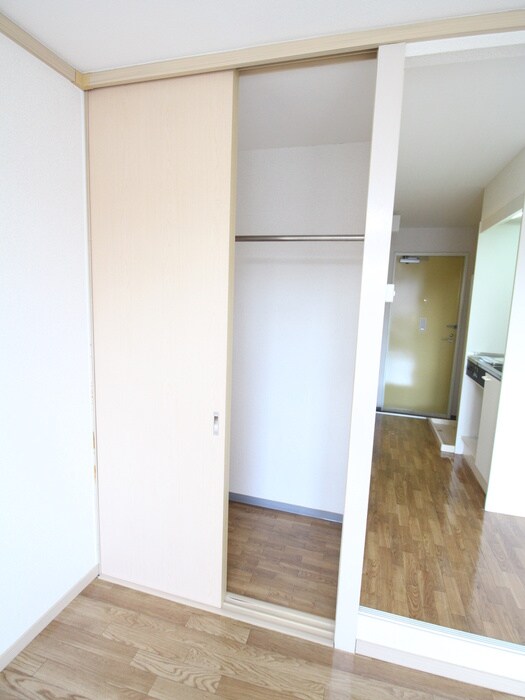 物件内観写真11　(収納)