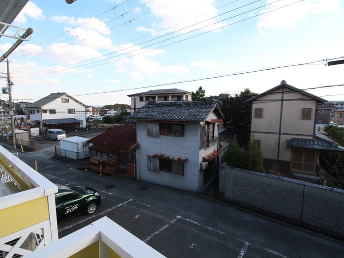 物件内観写真16　(室内からの展望)