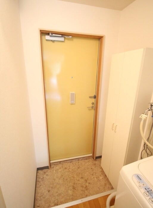 物件内観写真17　(玄関)