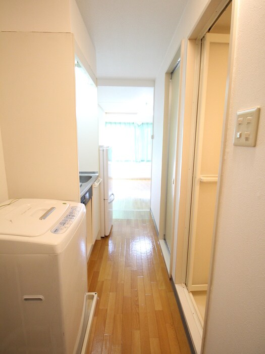 物件内観写真19　(廊下)