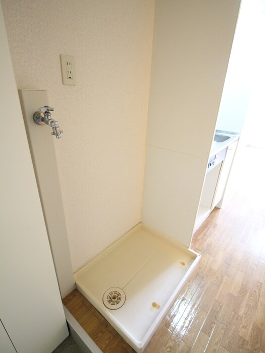 物件内観写真20　(洗濯機置場)