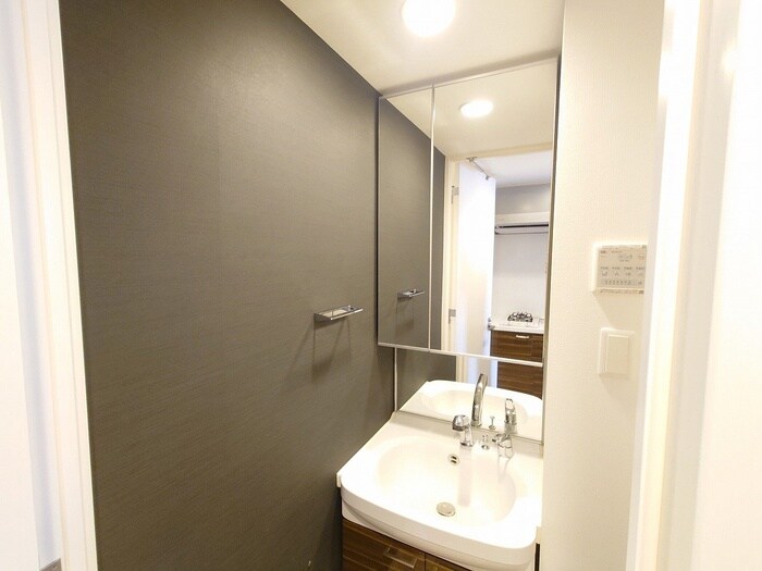 物件内観写真12　(洗面)