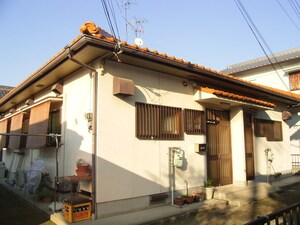 淀井様平屋外観写真