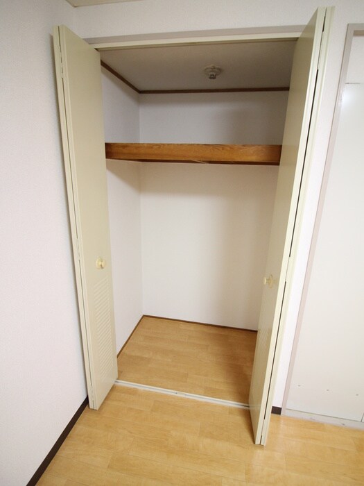 物件内観写真11　(収納)