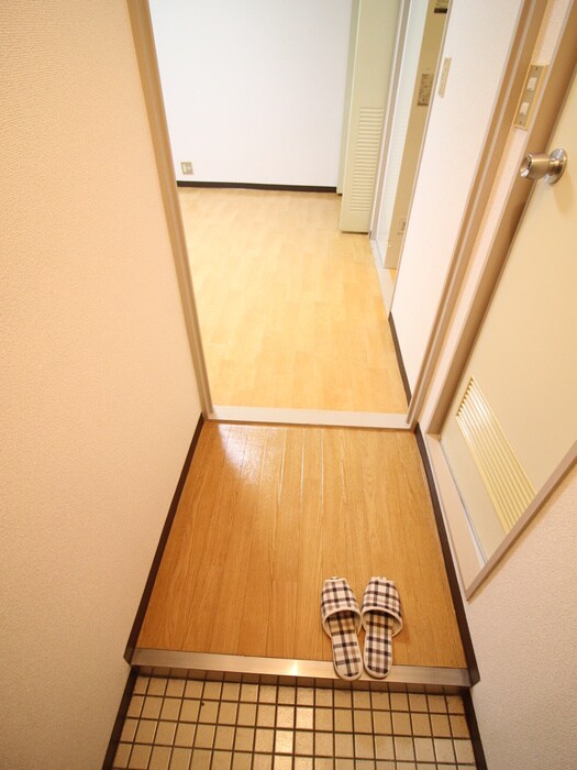 物件内観写真16　(廊下)