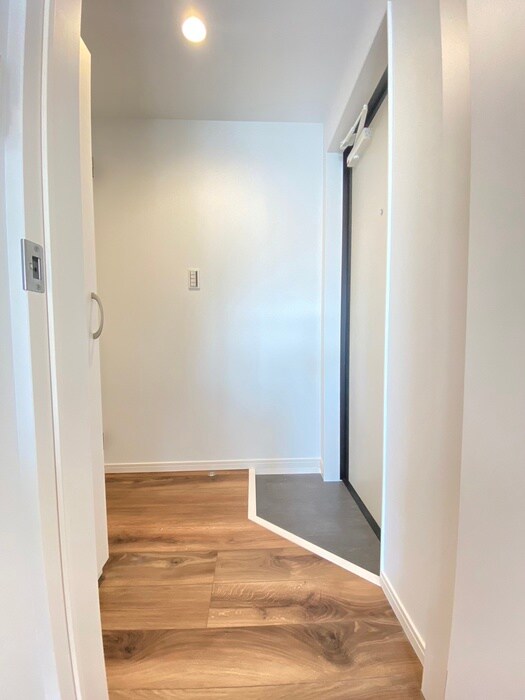 物件内観写真15　(廊下)