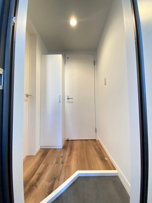 物件内観写真17　(玄関)