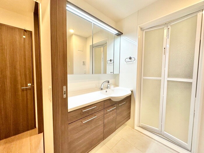 物件内観写真11　(洗面)