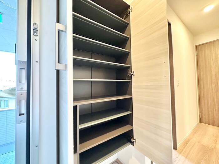 物件内観写真14　(靴箱)