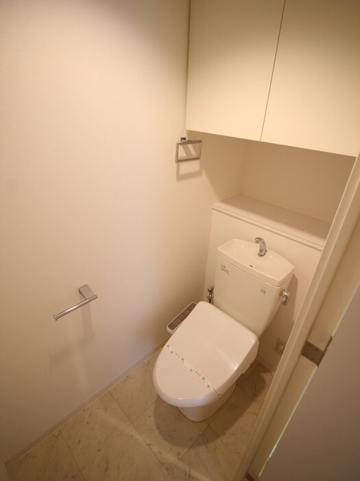 物件内観写真8　(トイレ)