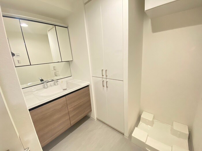 物件内観写真12　(洗面)