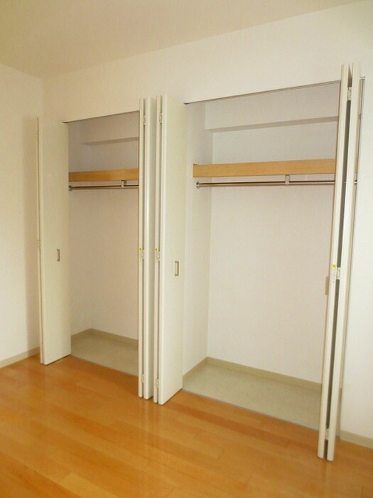 物件内観写真16　(収納)