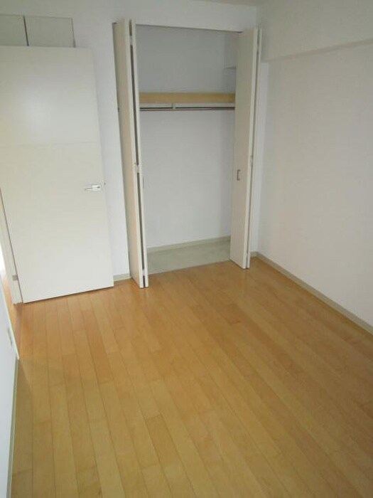 物件内観写真16　(収納)