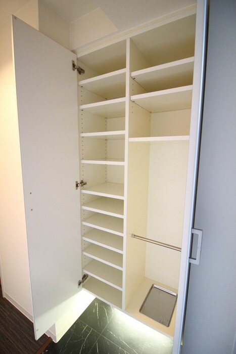 物件内観写真17　(靴箱)