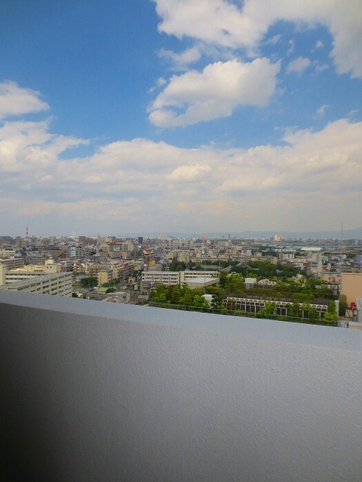 物件内観写真22　(室内からの展望)