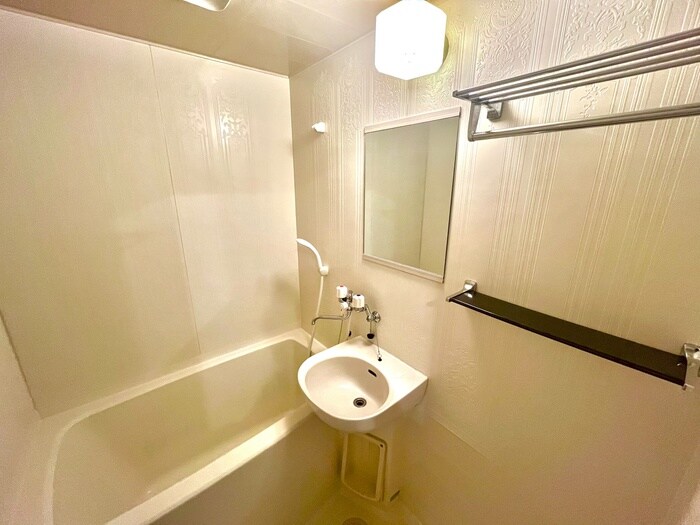 物件内観写真10　(洗面)