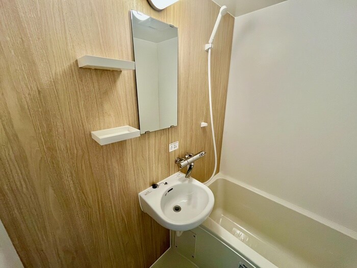 物件内観写真10　(洗面)