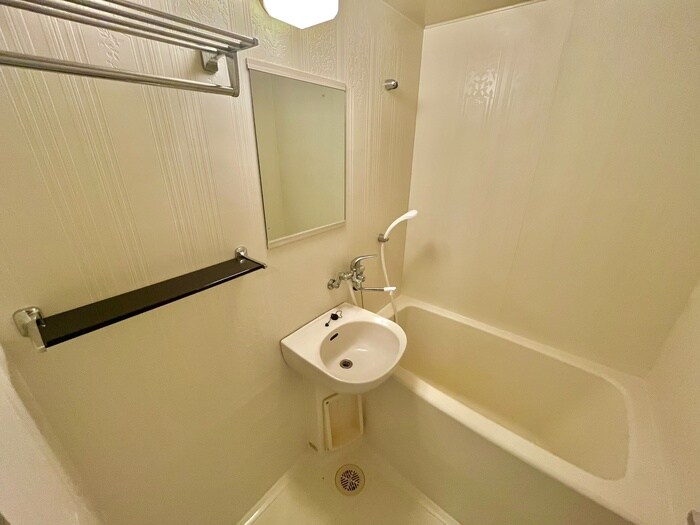 物件内観写真10　(洗面)