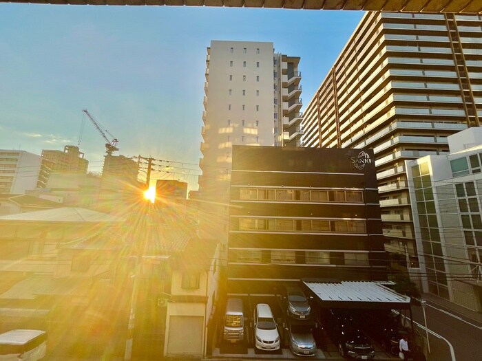 物件内観写真21　(室内からの展望)