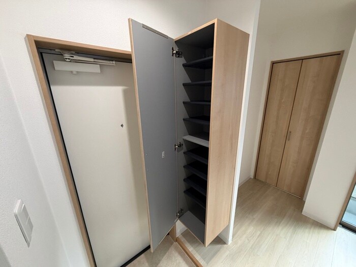 物件内観写真15　(靴箱)