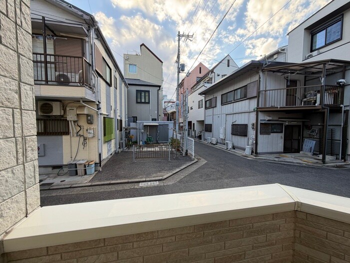 物件内観写真17　(室内からの展望)