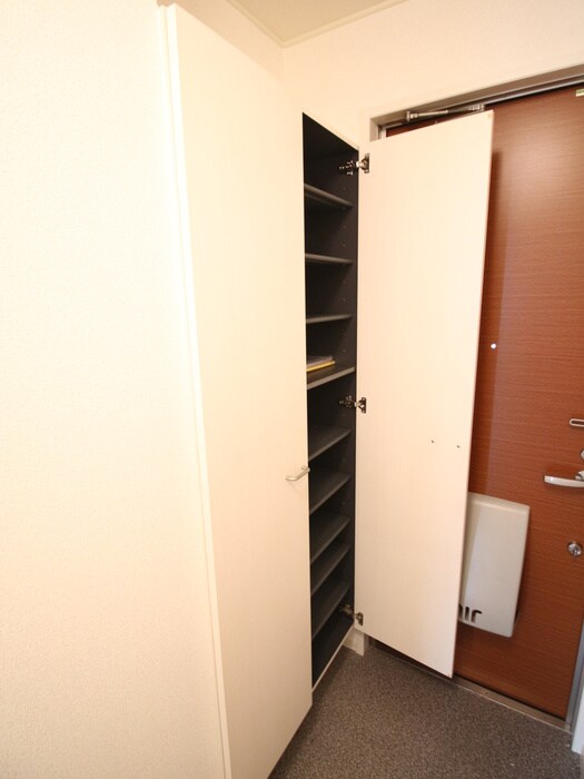 物件内観写真18　(靴箱)