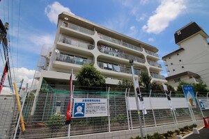 ﾒｿﾞﾝﾄﾞｰﾙ千里泉ヶ丘１号館(103)外観写真