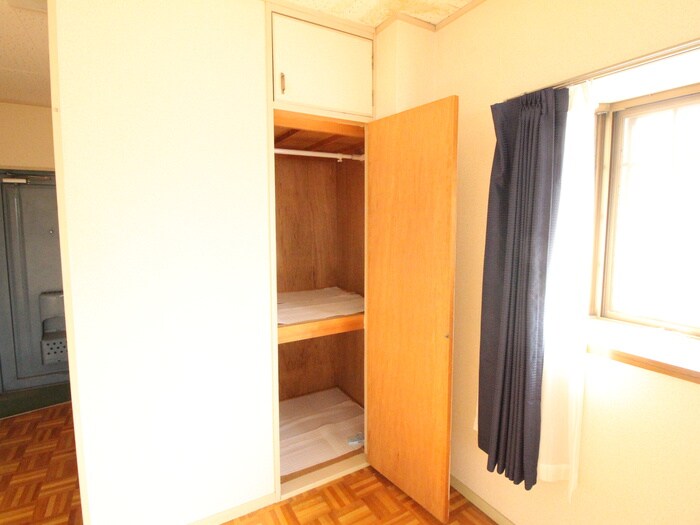 物件内観写真10　(収納)