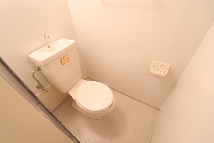 物件内観写真9　(トイレ)