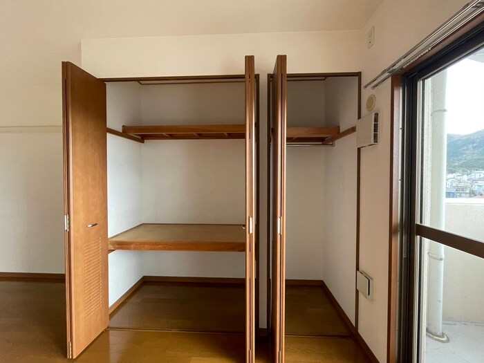 物件内観写真11　(収納)