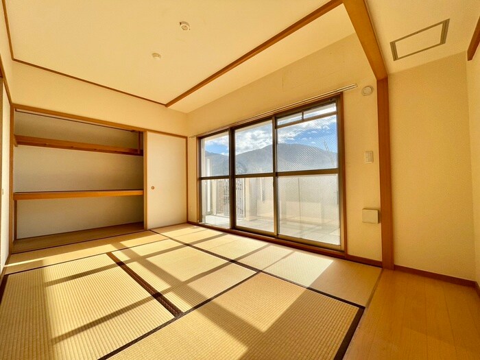 物件内観写真11　(収納)