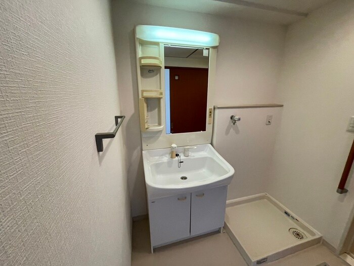 物件内観写真13　(洗面)