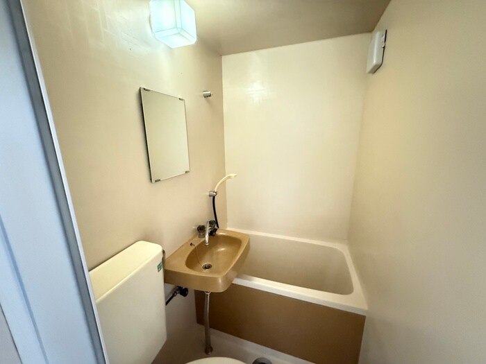 物件内観写真11　(洗面)