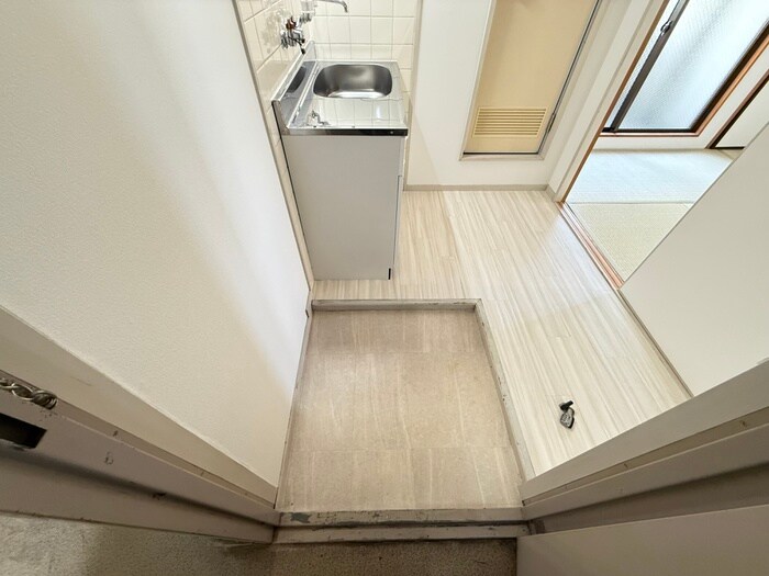 物件内観写真17　(玄関)