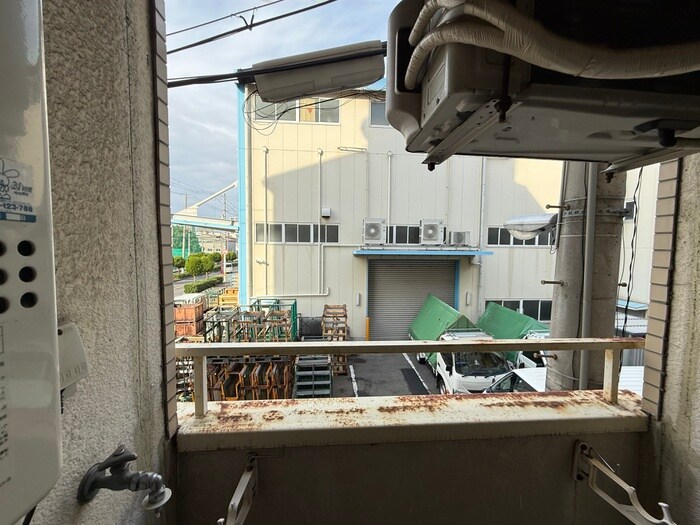 物件内観写真20　(室内からの展望)