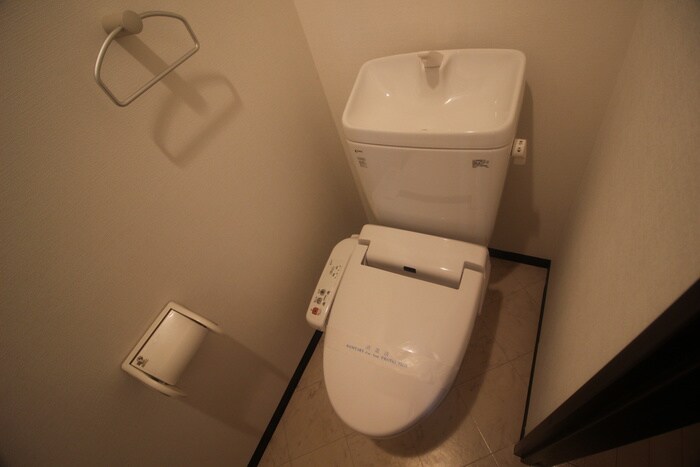 物件内観写真10　(トイレ)