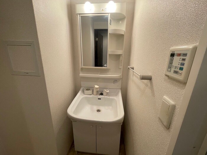 物件内観写真12　(洗面)