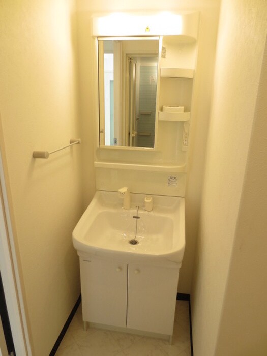 物件内観写真12　(洗面)