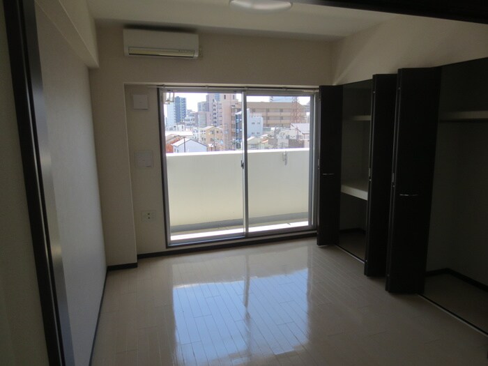 物件内観写真13　(居室)