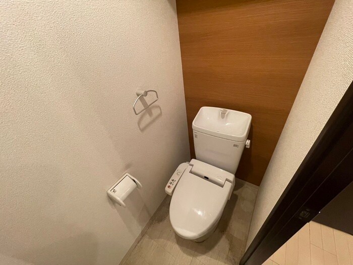 物件内観写真14　(トイレ)