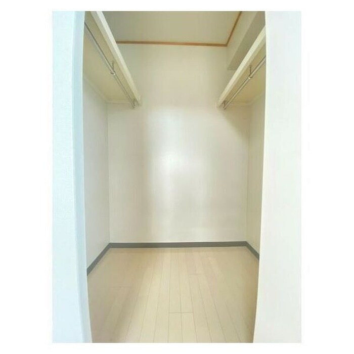物件内観写真14　(収納)