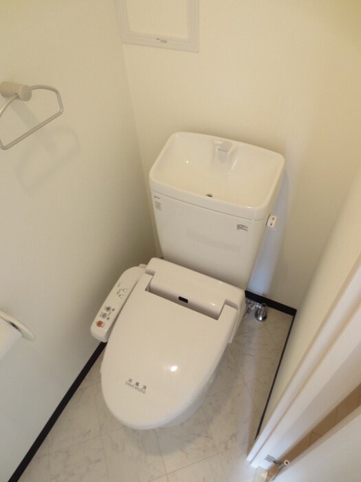 物件内観写真14　(トイレ)