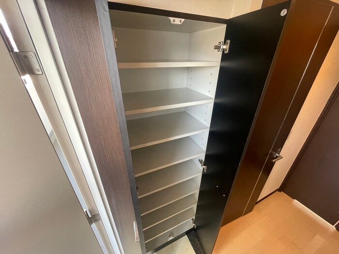 物件内観写真18　(靴箱)