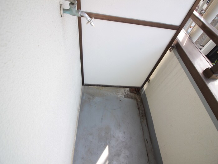 物件内観写真13　(洗濯機置場)