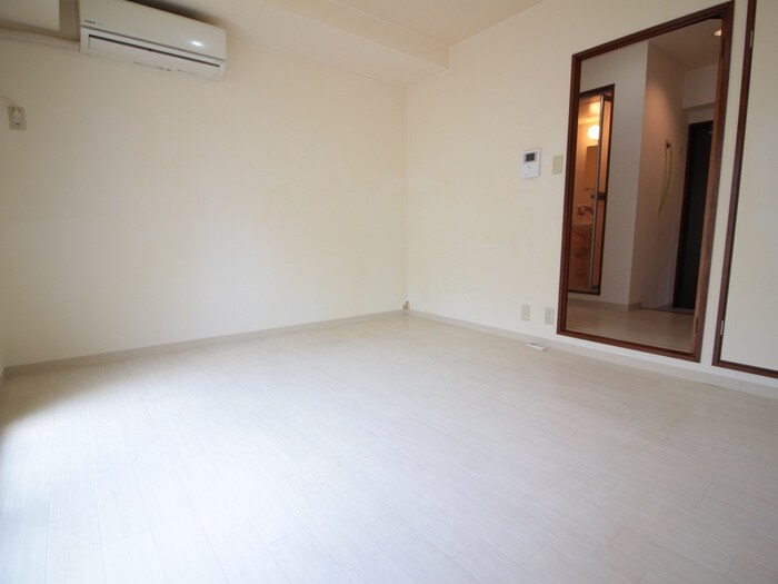 物件内観写真14　(居室)