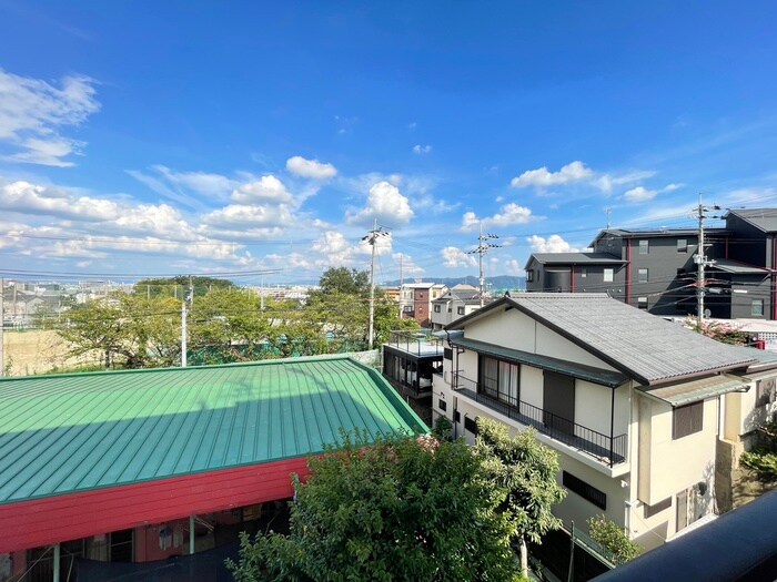 物件内観写真16　(室内からの展望)