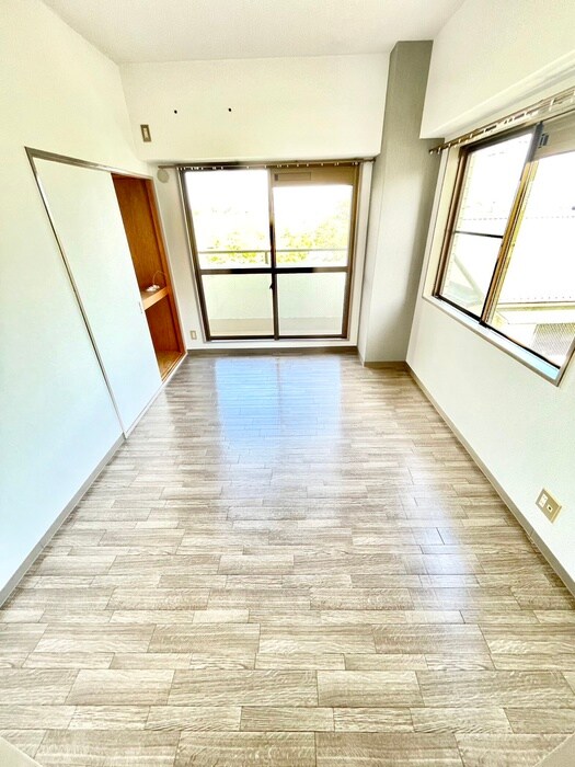 物件内観写真19　(居室)