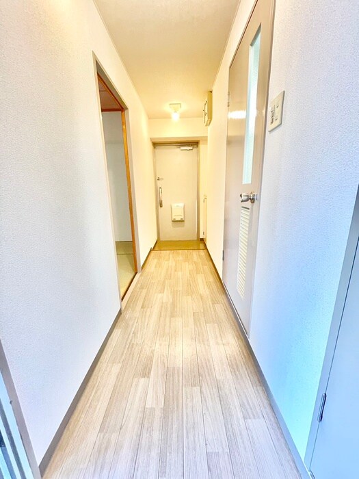 物件内観写真21　(廊下)