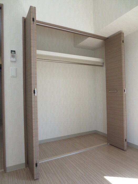 物件内観写真7　(収納)