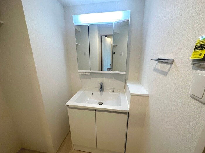 物件内観写真13　(洗面)